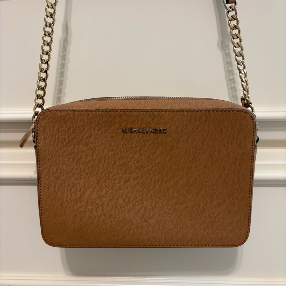 Micheal Kors Crossbody